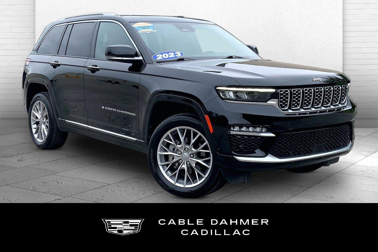 Used 2023 Jeep Grand Cherokee Summit w/ Adv Protech Group IV AWD/4WD image 1