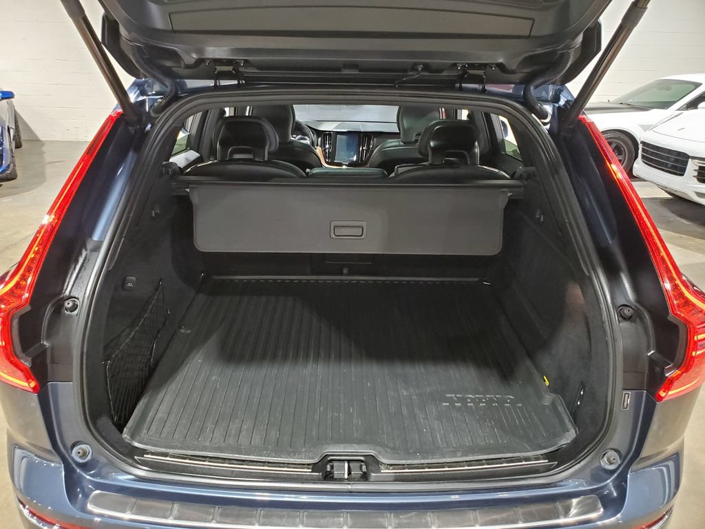 Used 2019 Volvo XC60 T5 Inscription w/ Protection Package Premier FWD image 40