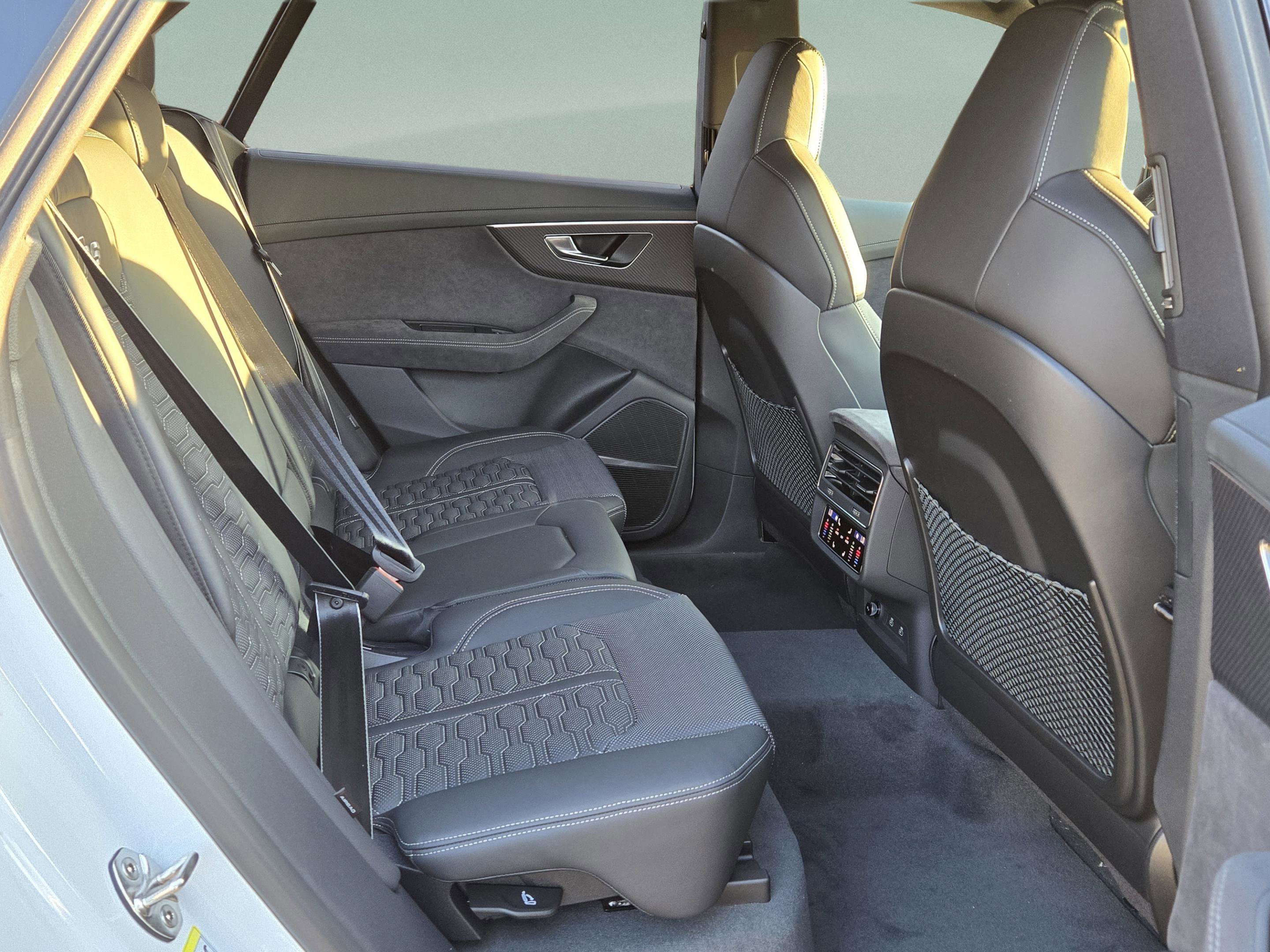 New 2026 Audi RS Q8 performance image 13