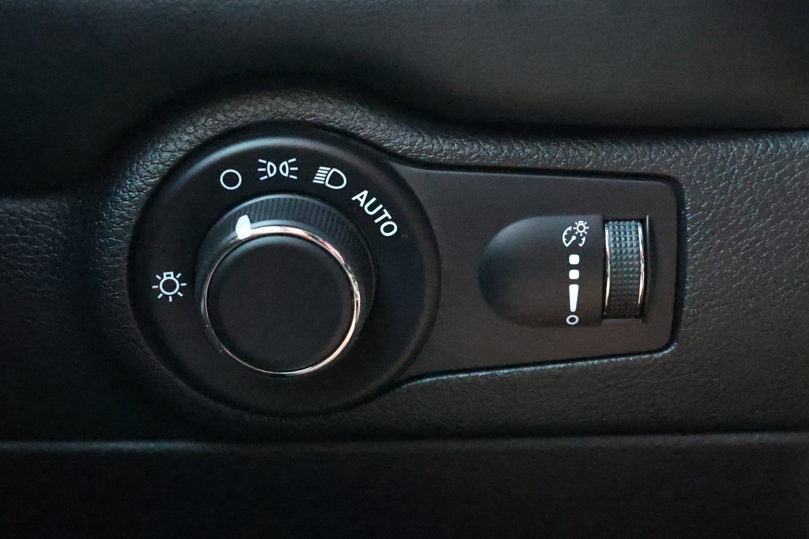 Used 2024 Dodge Durango GT AWD/4WD image 26