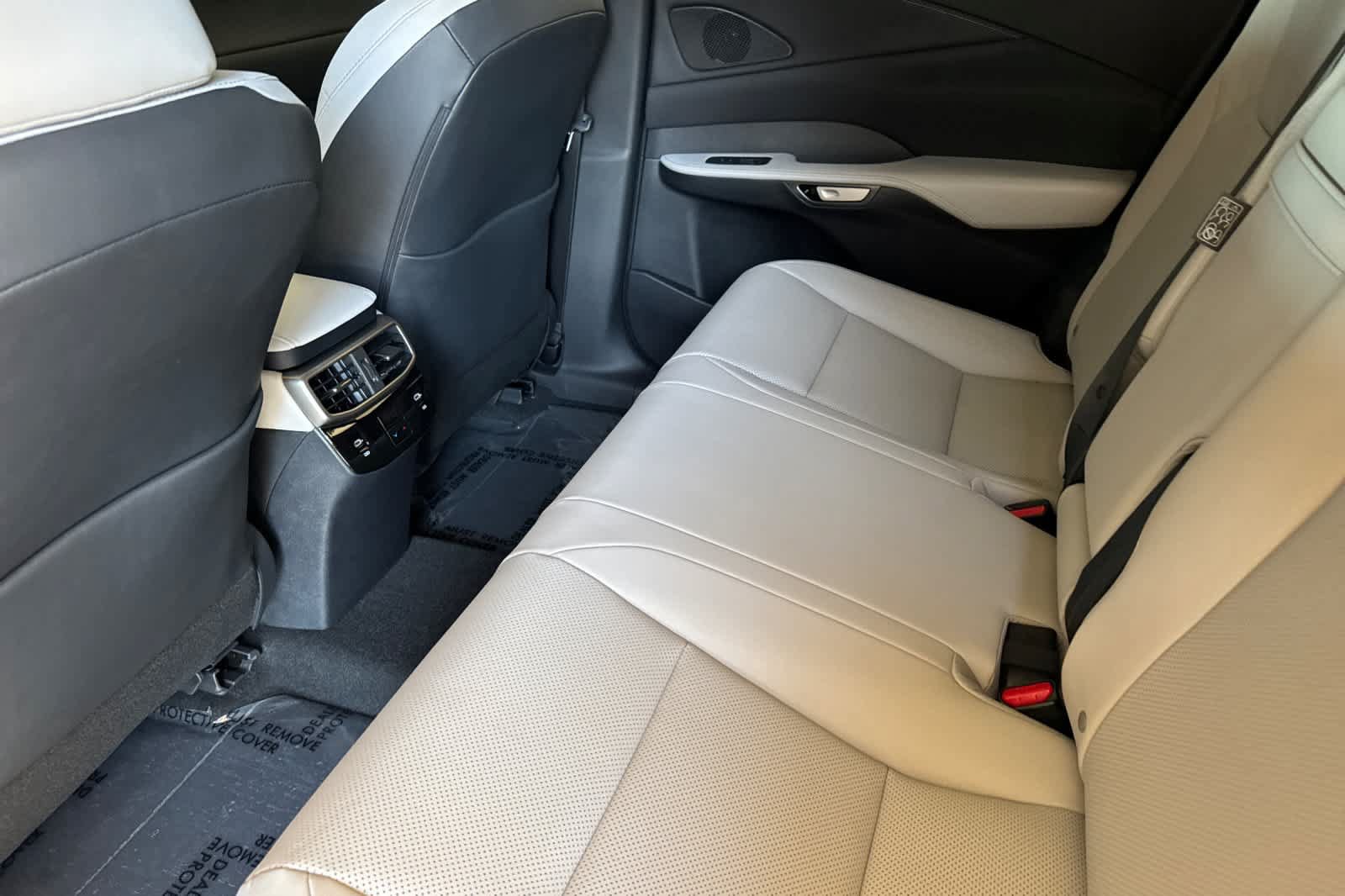 New 2026 Lexus RX 350h w/ Convenience Package AWD/4WD image 4