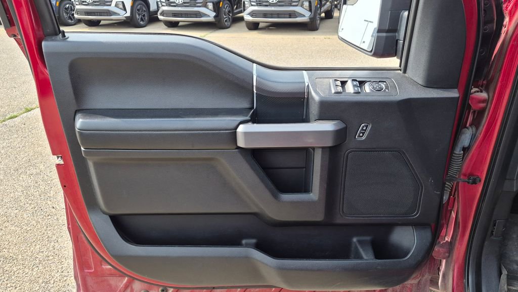 Used 2018 Ford F150 XLT w/ Equipment Group 302A Luxury AWD/4WD image 13