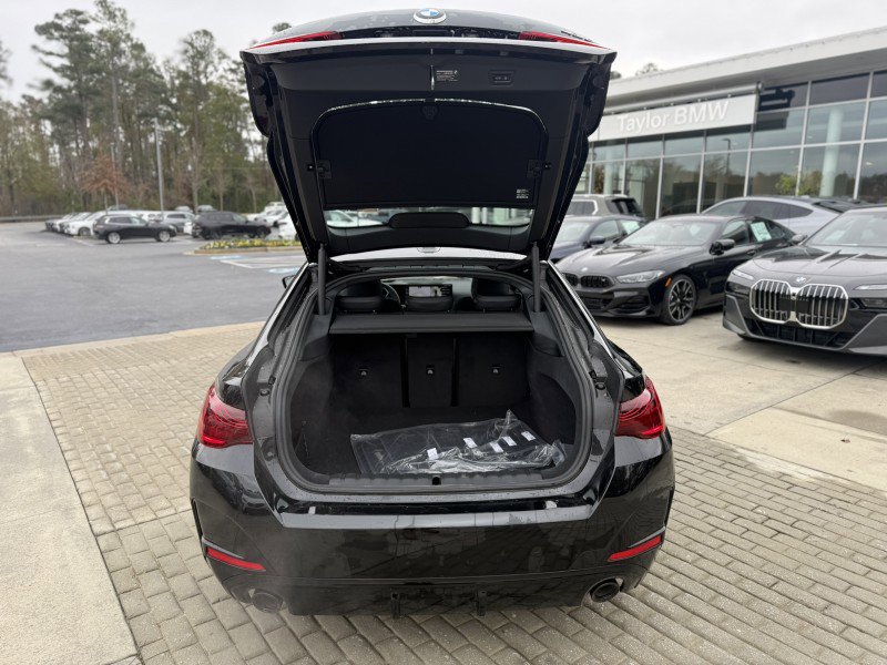 Certified 2025 BMW 430i w/ M Sport Package image 17