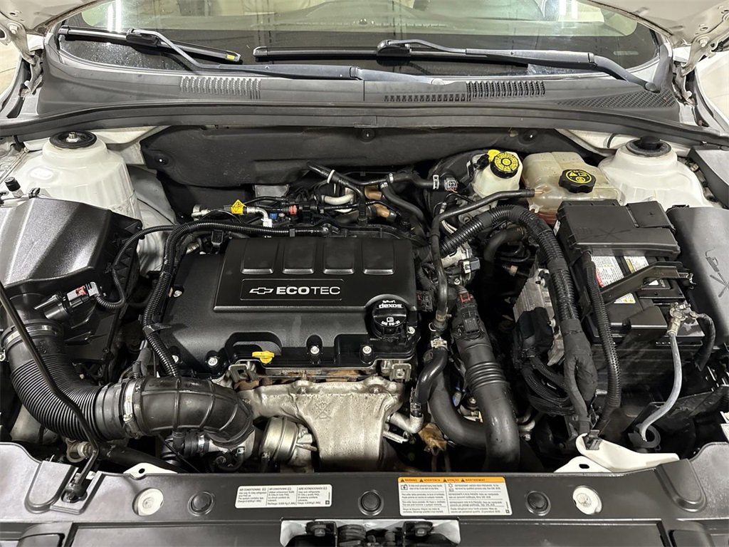 Used 2015 Chevrolet Cruze LTZ w/ Sun, Sound and Sport Package image 25