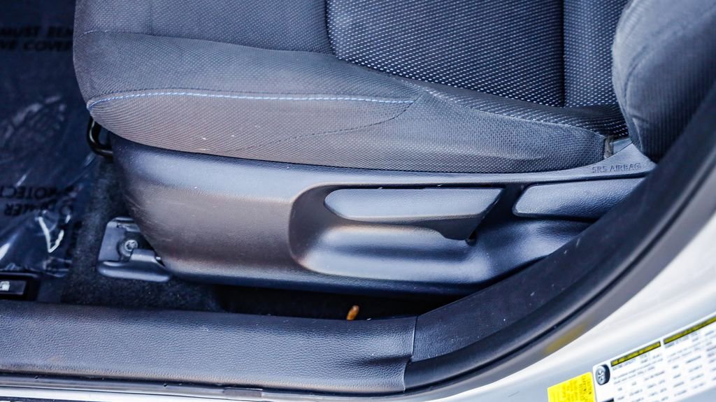 Used 2022 Toyota Corolla SE w/ Carpet Mat Package (TMS) image 25