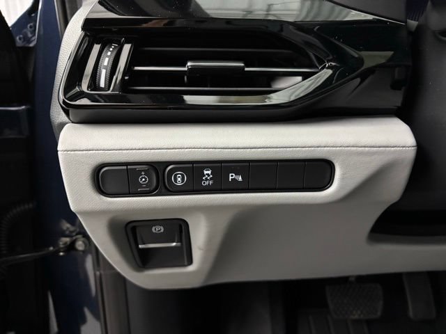 Certified 2026 Acura MDX FWD w/ Technology Package image 27