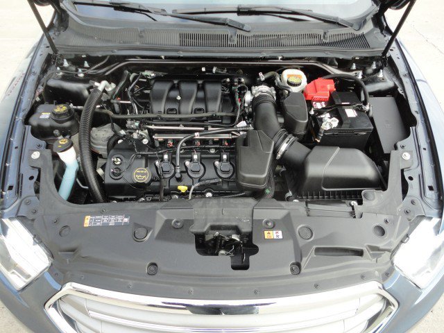 Used 2018 Ford Taurus SE image 22