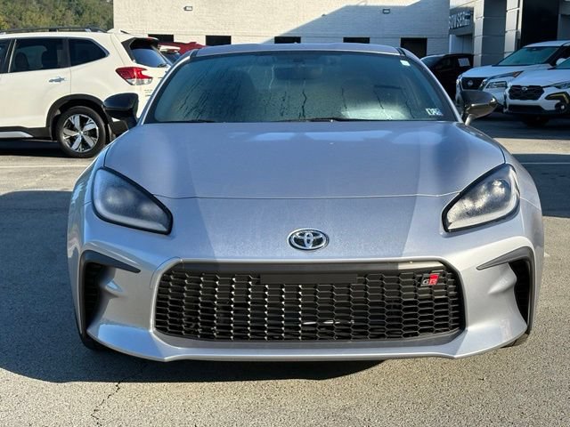 Used 2025 Toyota GR86 Premium w/ Performance Package RWD image 8
