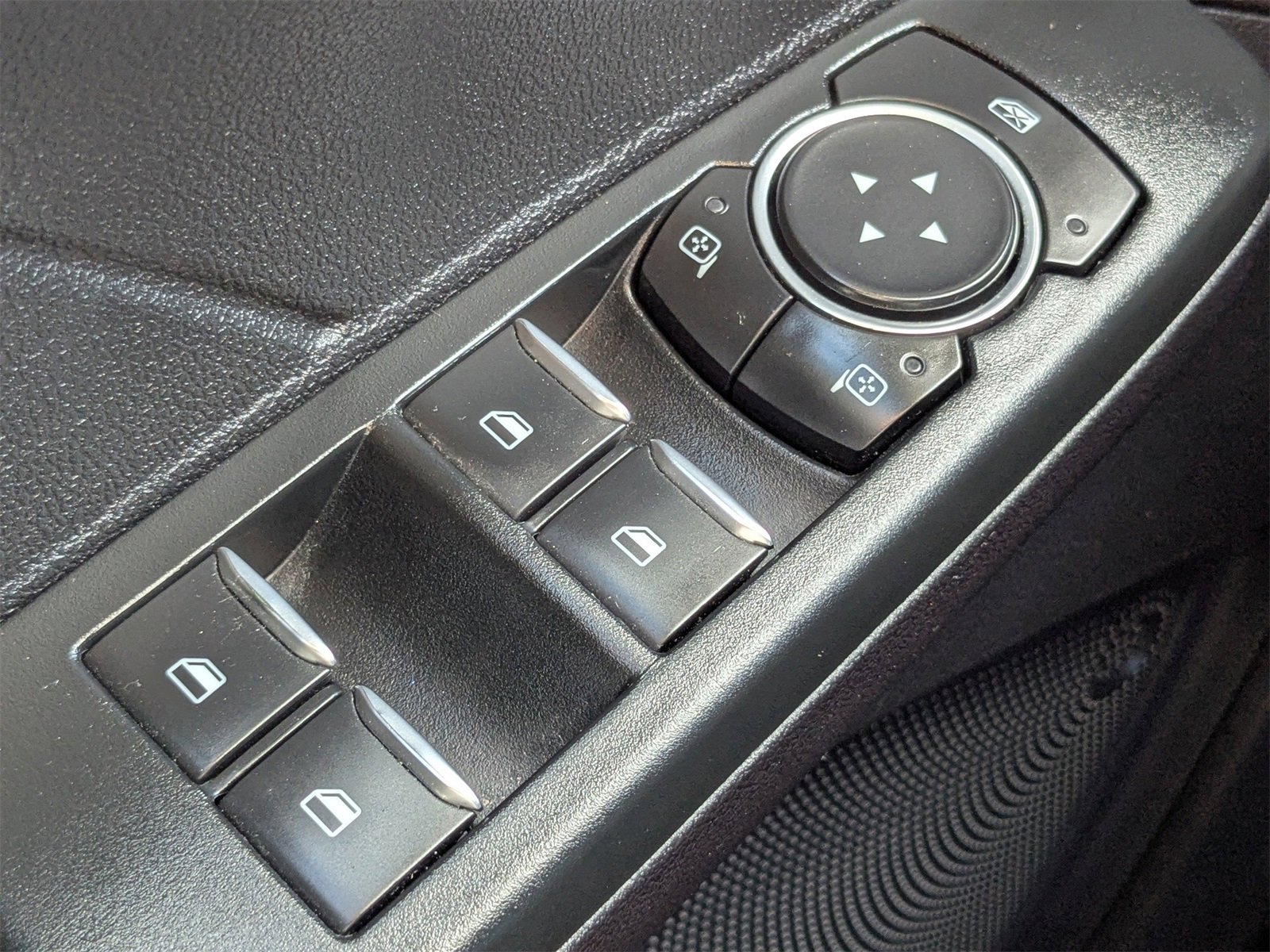 Used 2022 Ford Escape SEL w/ Technology Package image 26