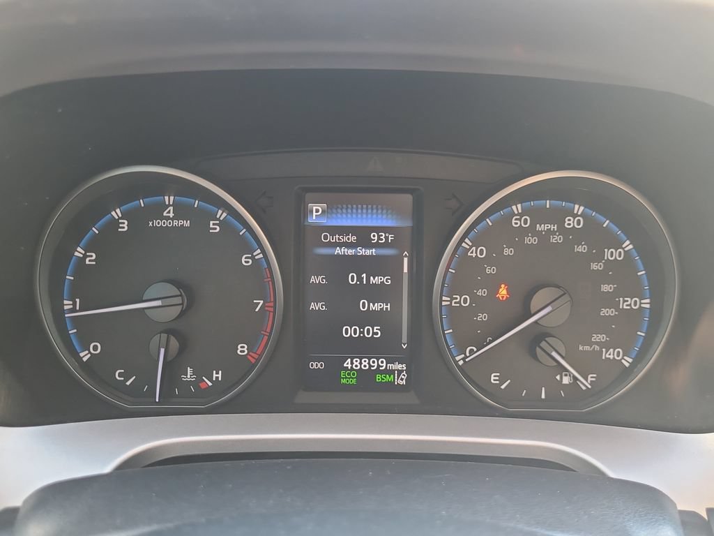Used 2018 Toyota RAV4 XLE w/ Plus Extra Value Package FWD image 27