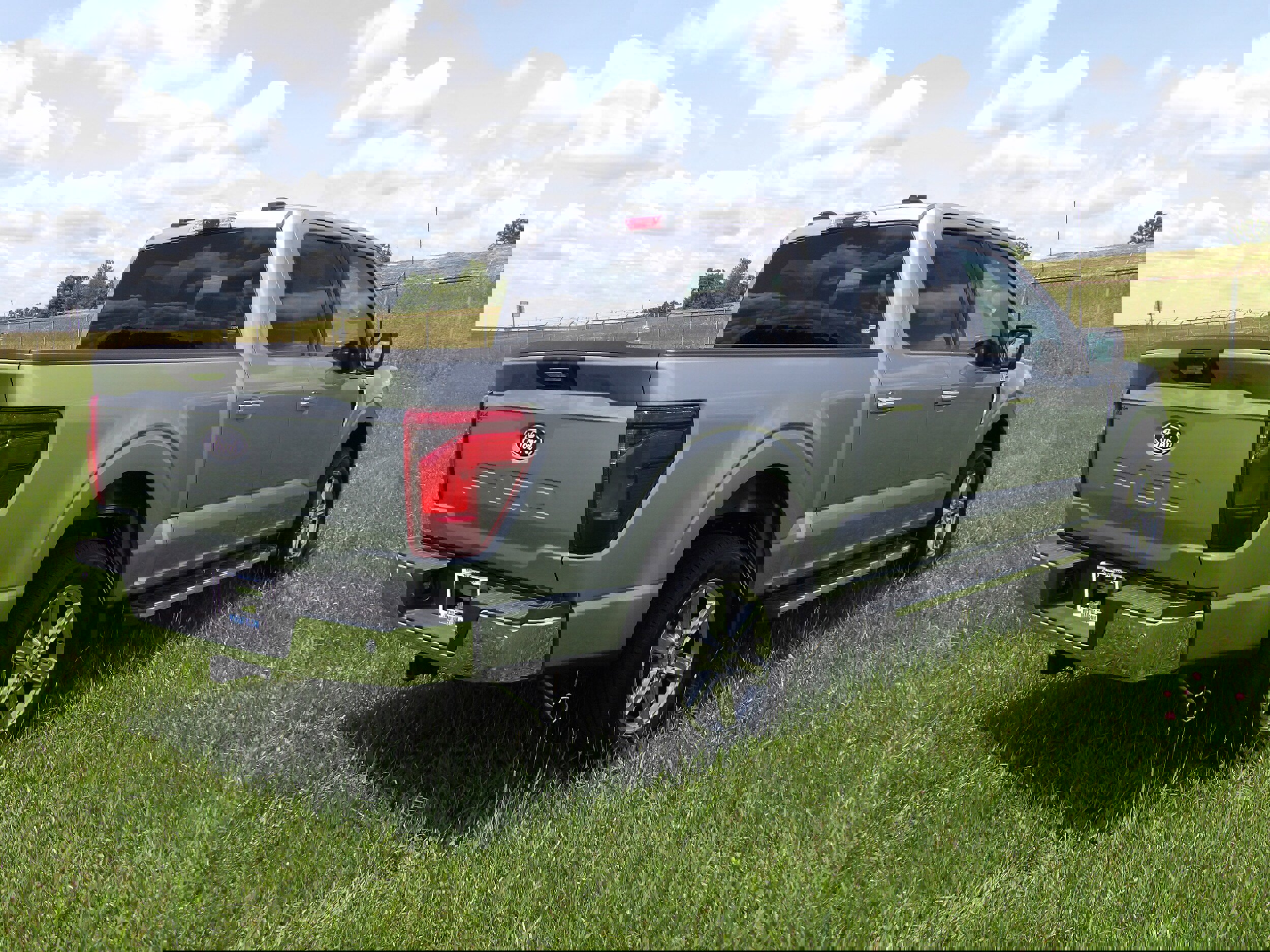 New 2024 Ford F150 XLT w/ Mobile Office Package image 6