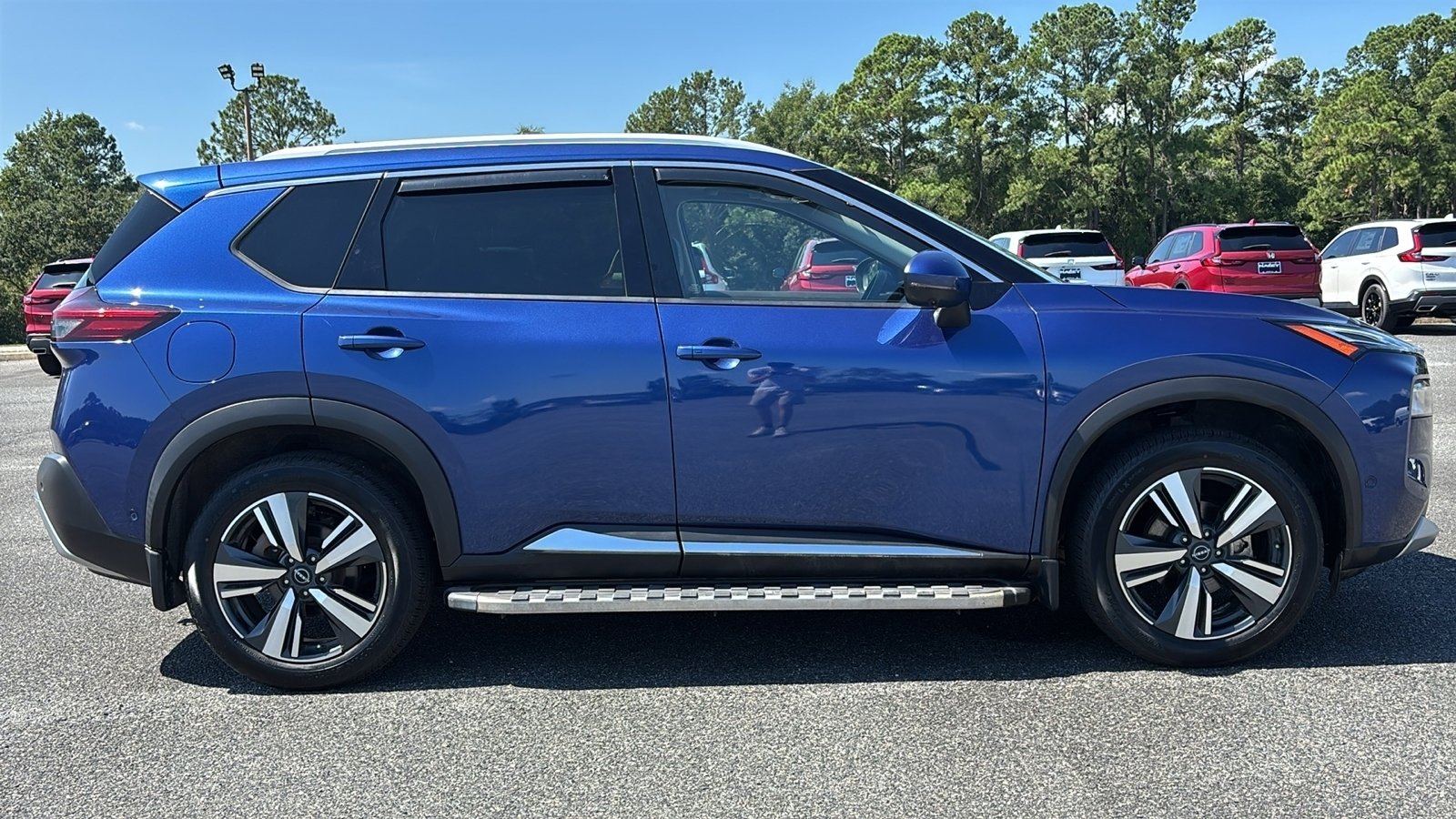 Used 2023 Nissan Rogue Platinum image 37