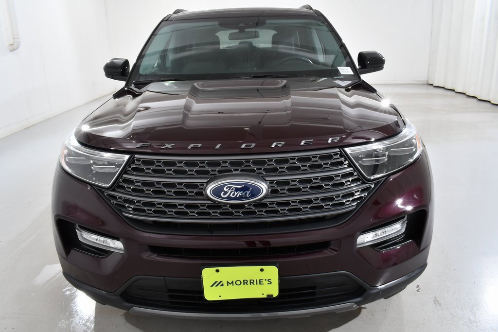 Used 2023 Ford Explorer XLT w/ Equipment Group 202A image 3
