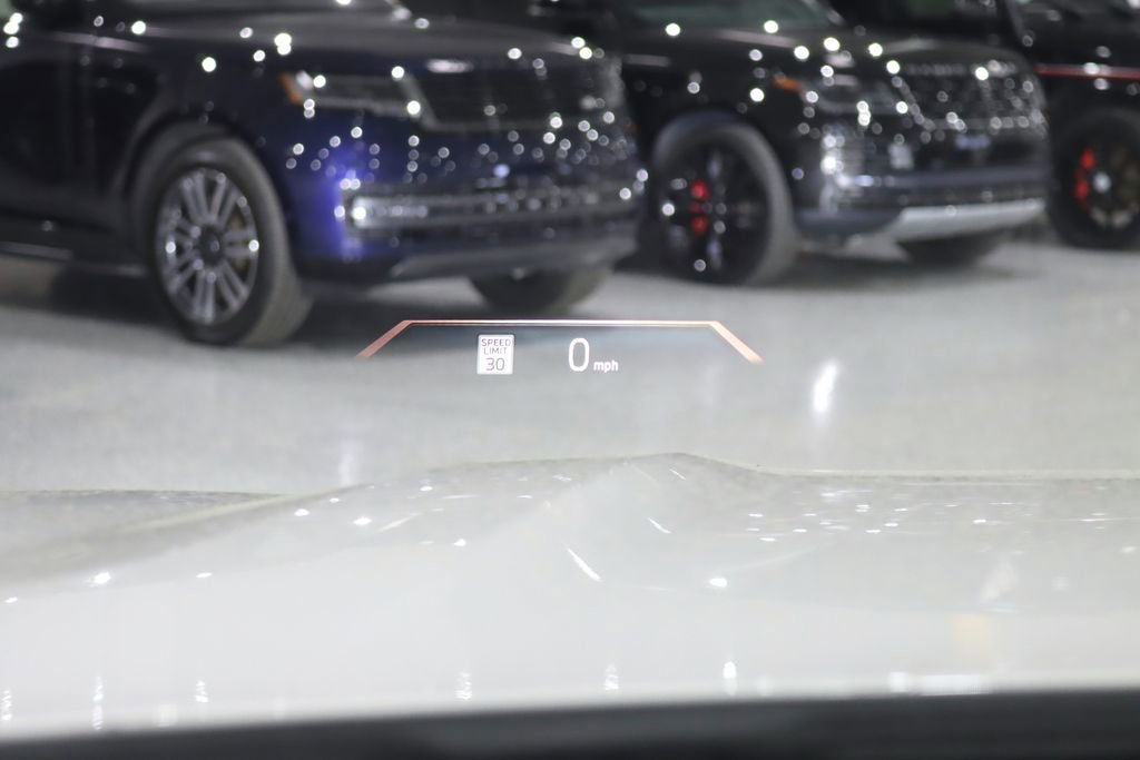 Used 2024 BMW X7 xDrive40i image 17