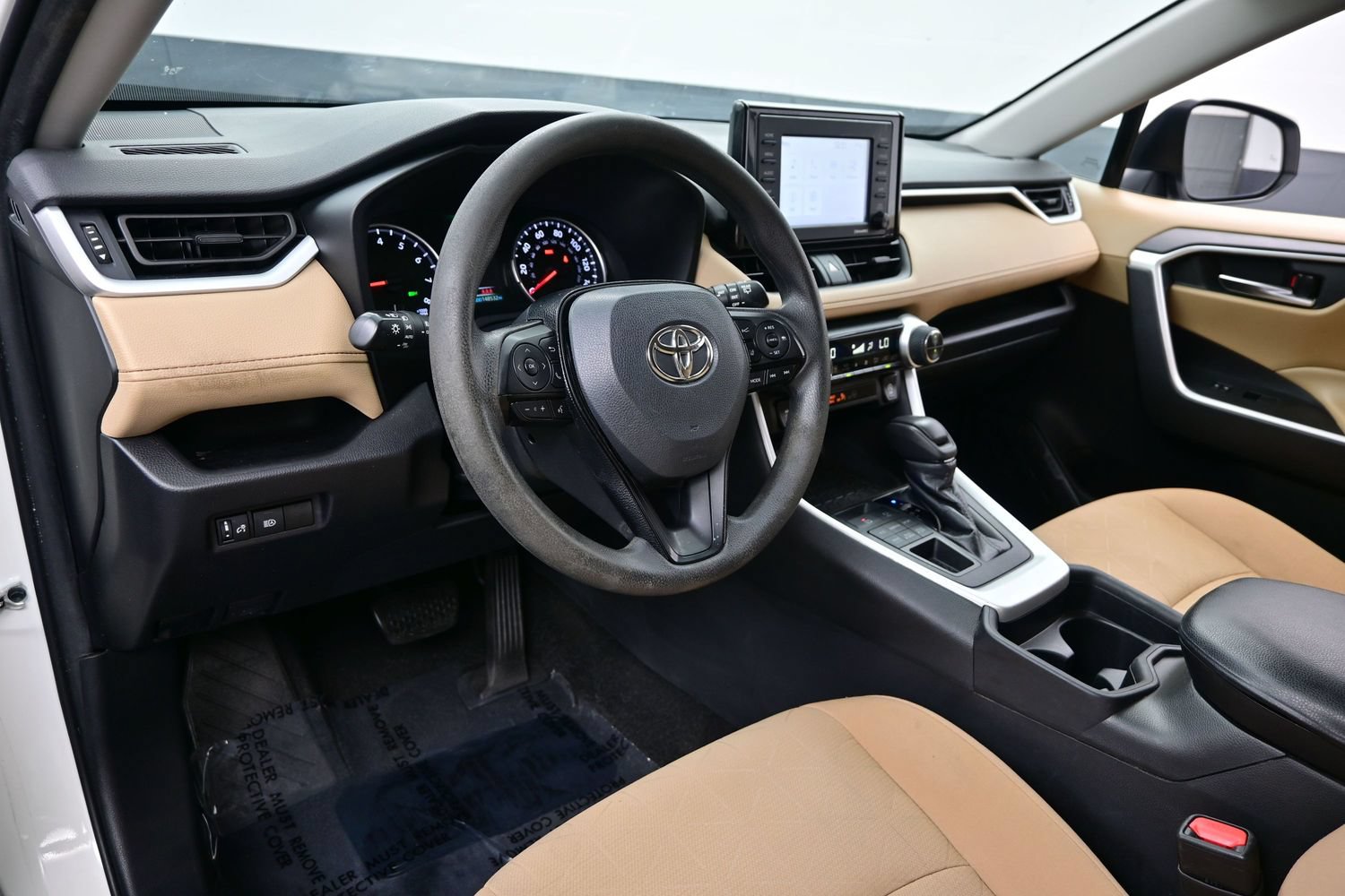 Used 2021 Toyota RAV4 XLE AWD/4WD image 12