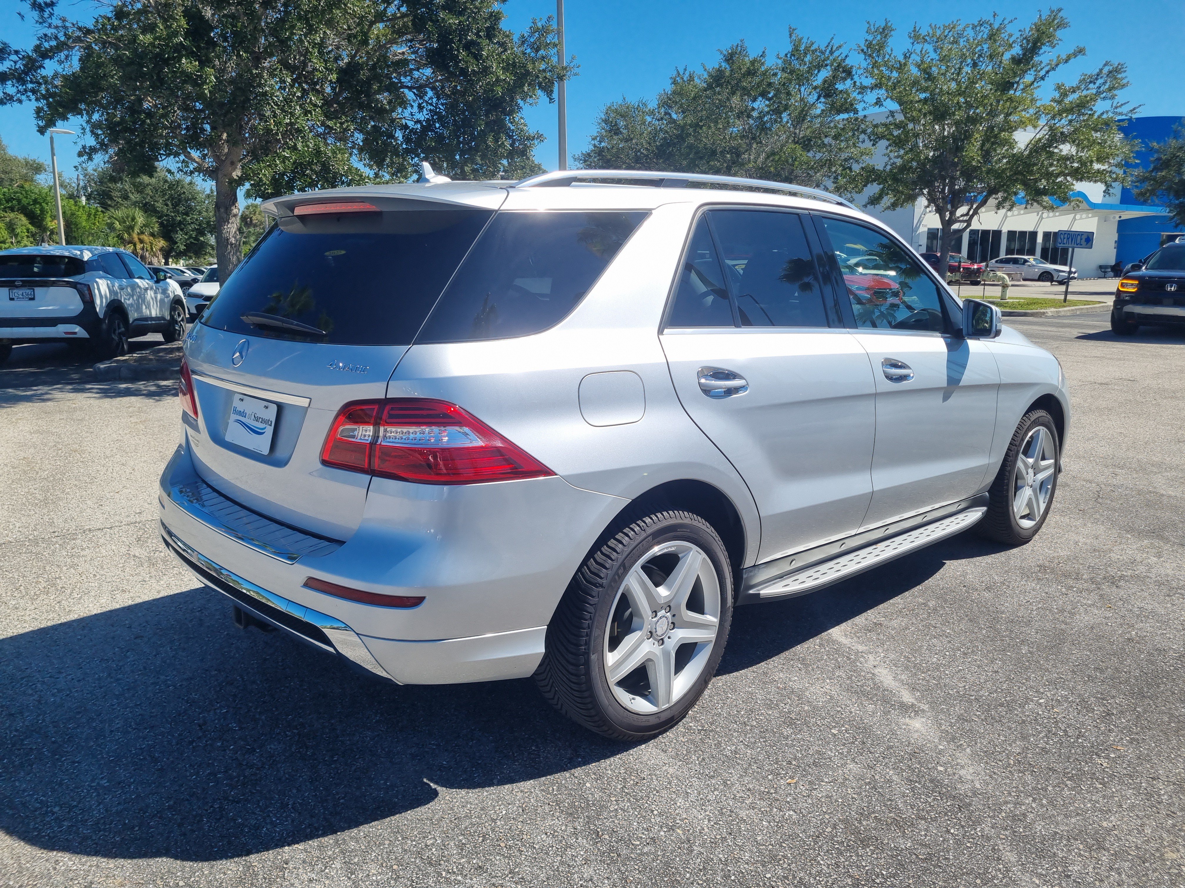 Used 2014 Mercedes-Benz ML 550 4MATIC image 8