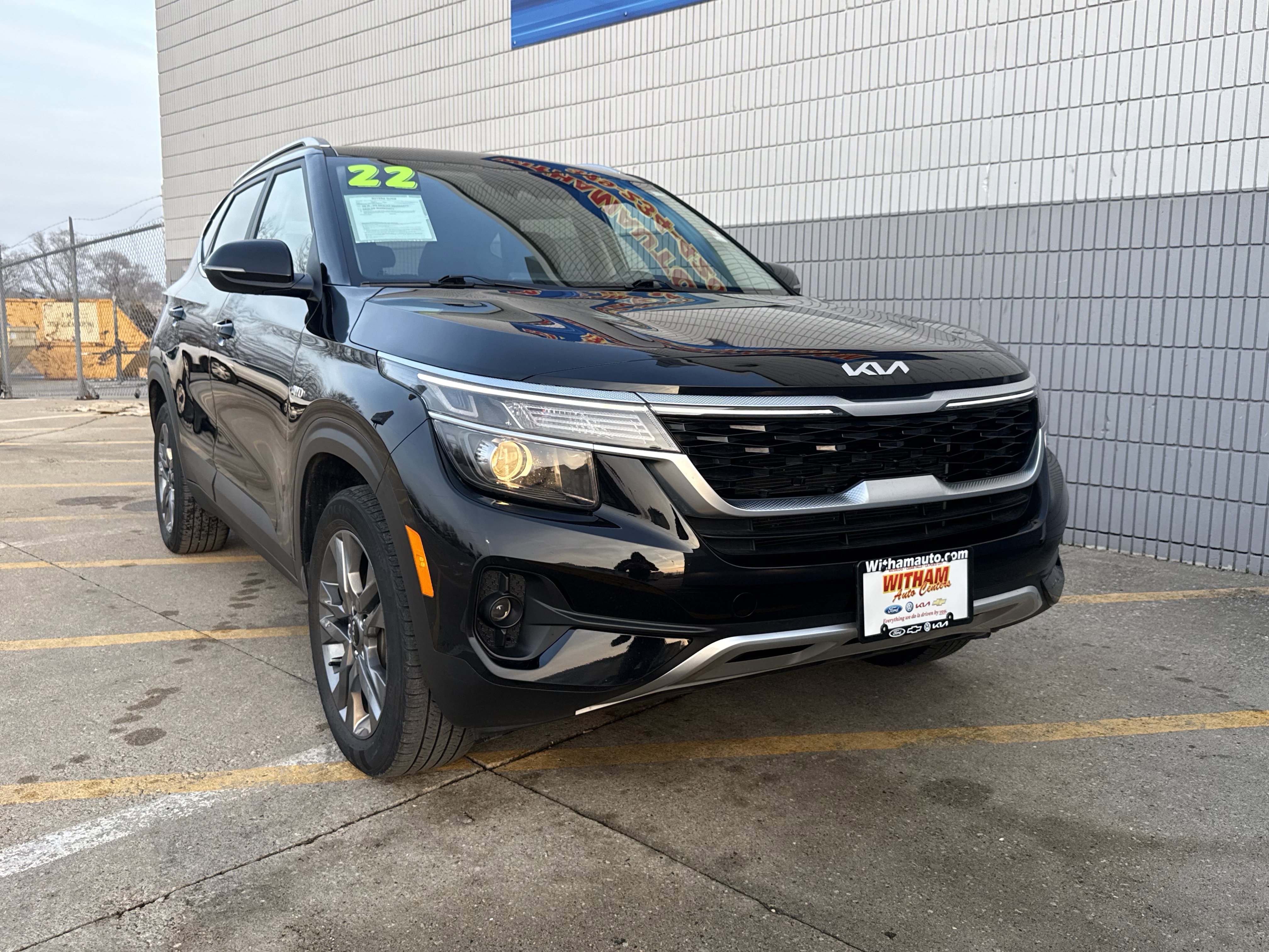 Used 2022 Kia Seltos S image 2