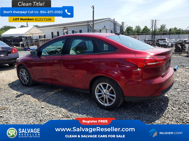 Used 2017 Ford Focus SE FWD image 3