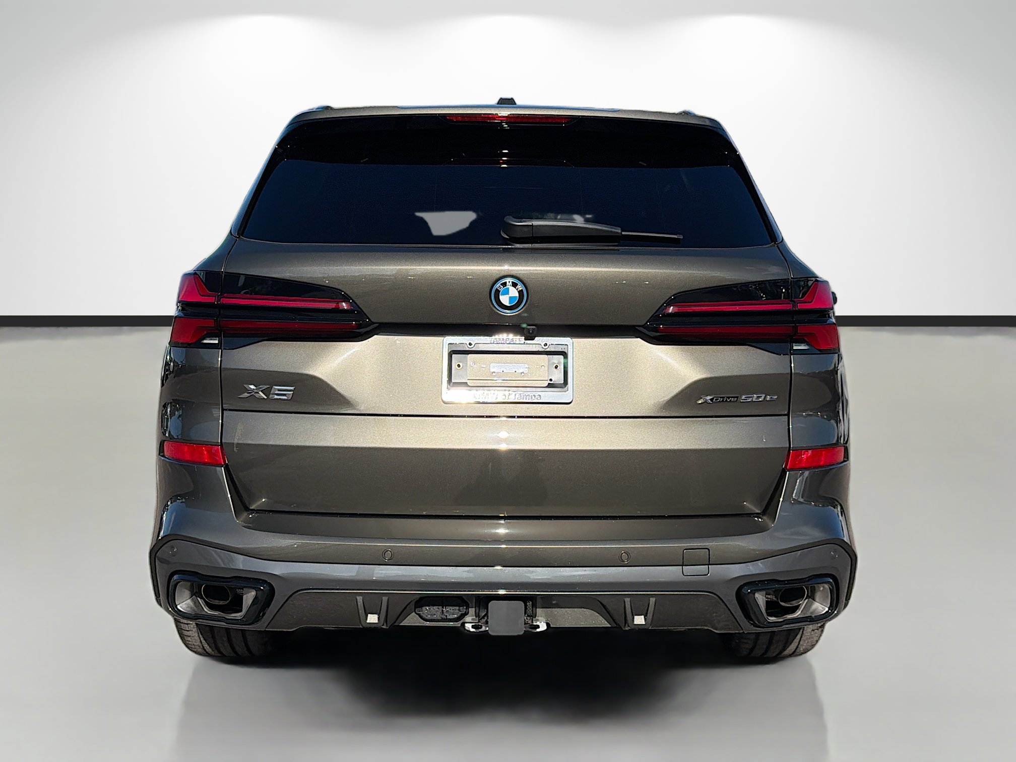 New 2026 BMW X5 xDrive50e w/ Executive Package image 4