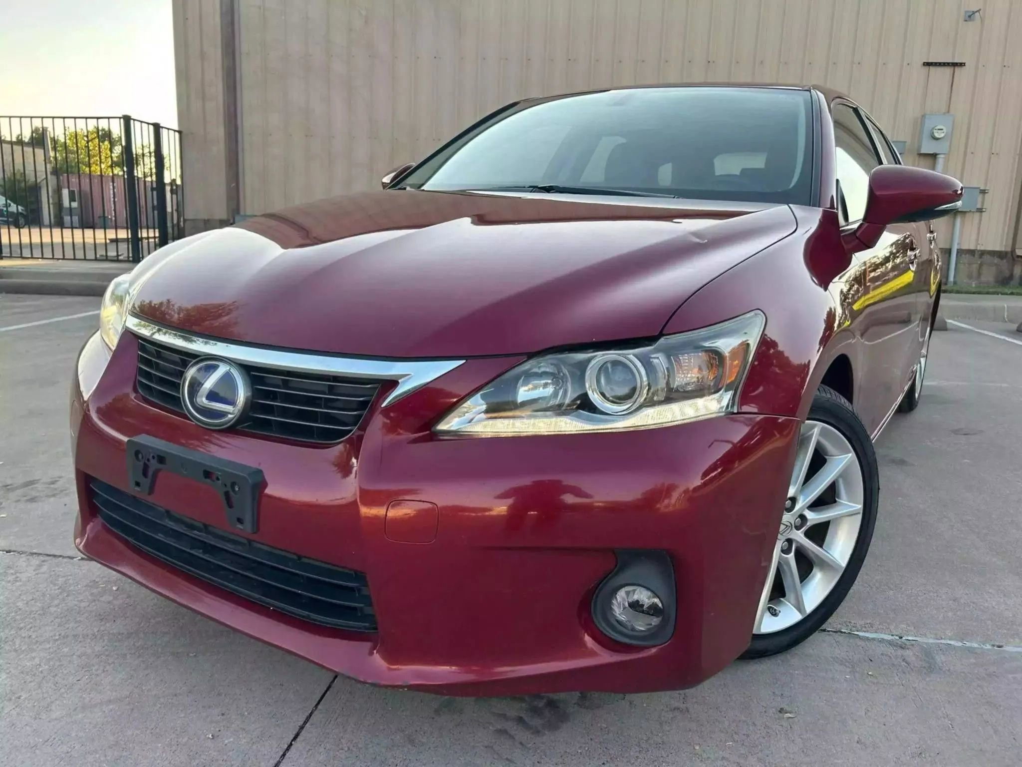 Used 2011 Lexus CT 200h Premium image 1