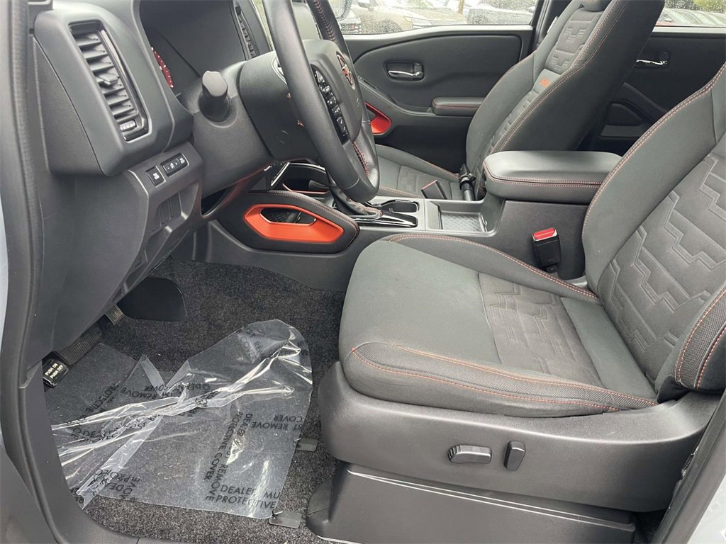 Certified 2022 Nissan Frontier PRO-4X w/ Off-Road Protection Package image 16