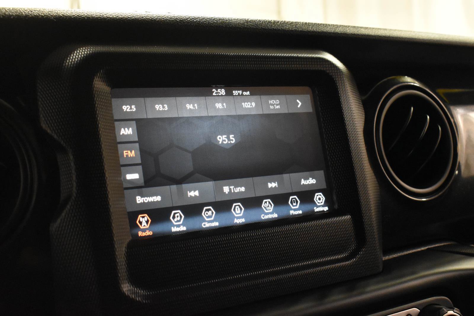 Used 2020 Jeep Wrangler Unlimited Sport AWD/4WD image 15
