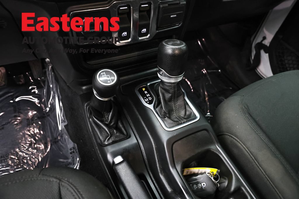 Used 2020 Jeep Wrangler Sport AWD/4WD image 13