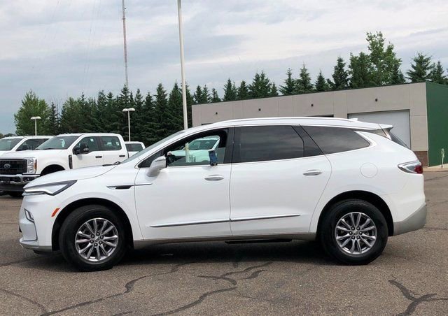 Used 2024 Buick Enclave Premium image 29
