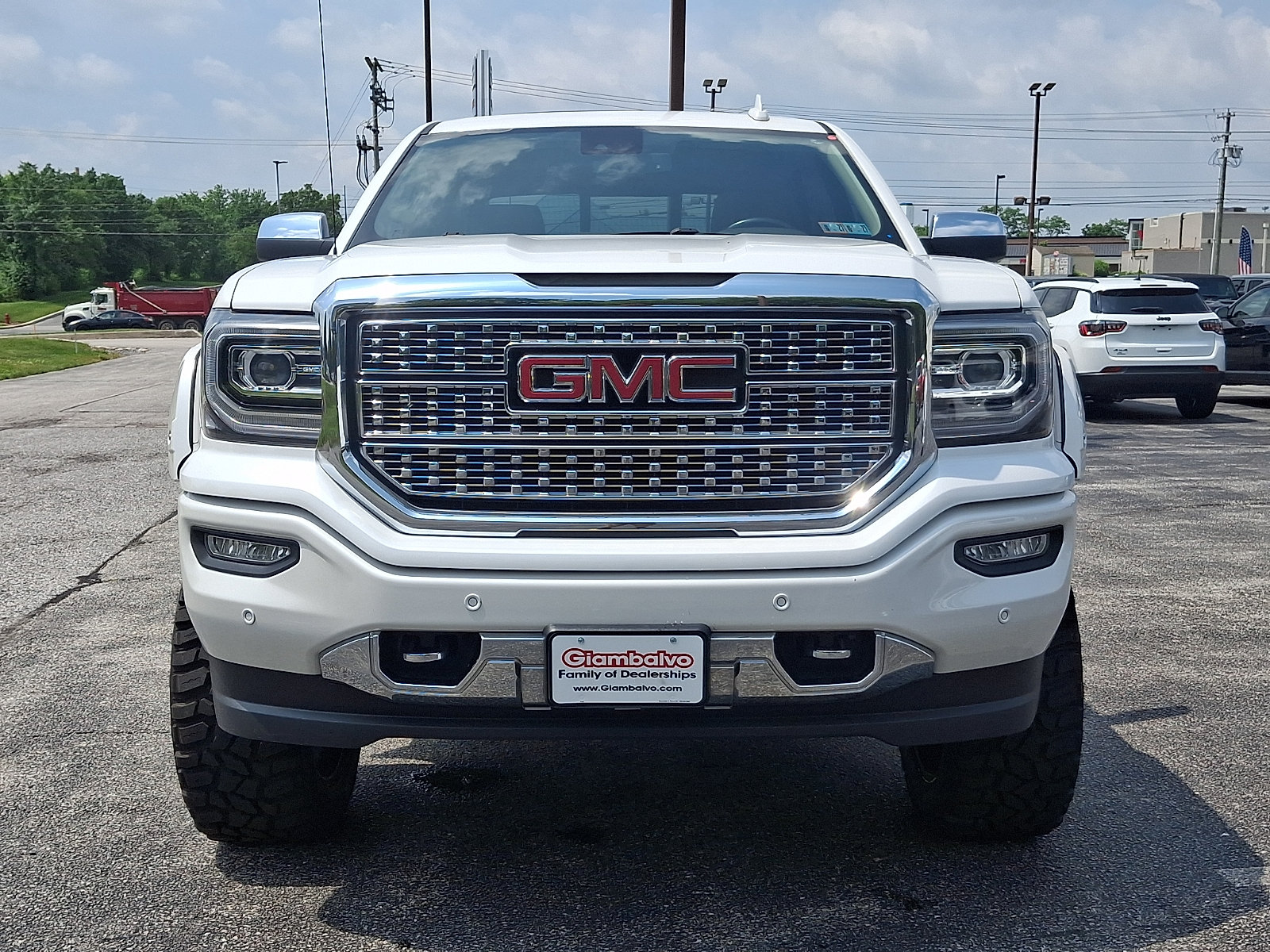 Used 2017 GMC Sierra 1500 Denali w/ Denali Ultimate Package AWD/4WD image 4