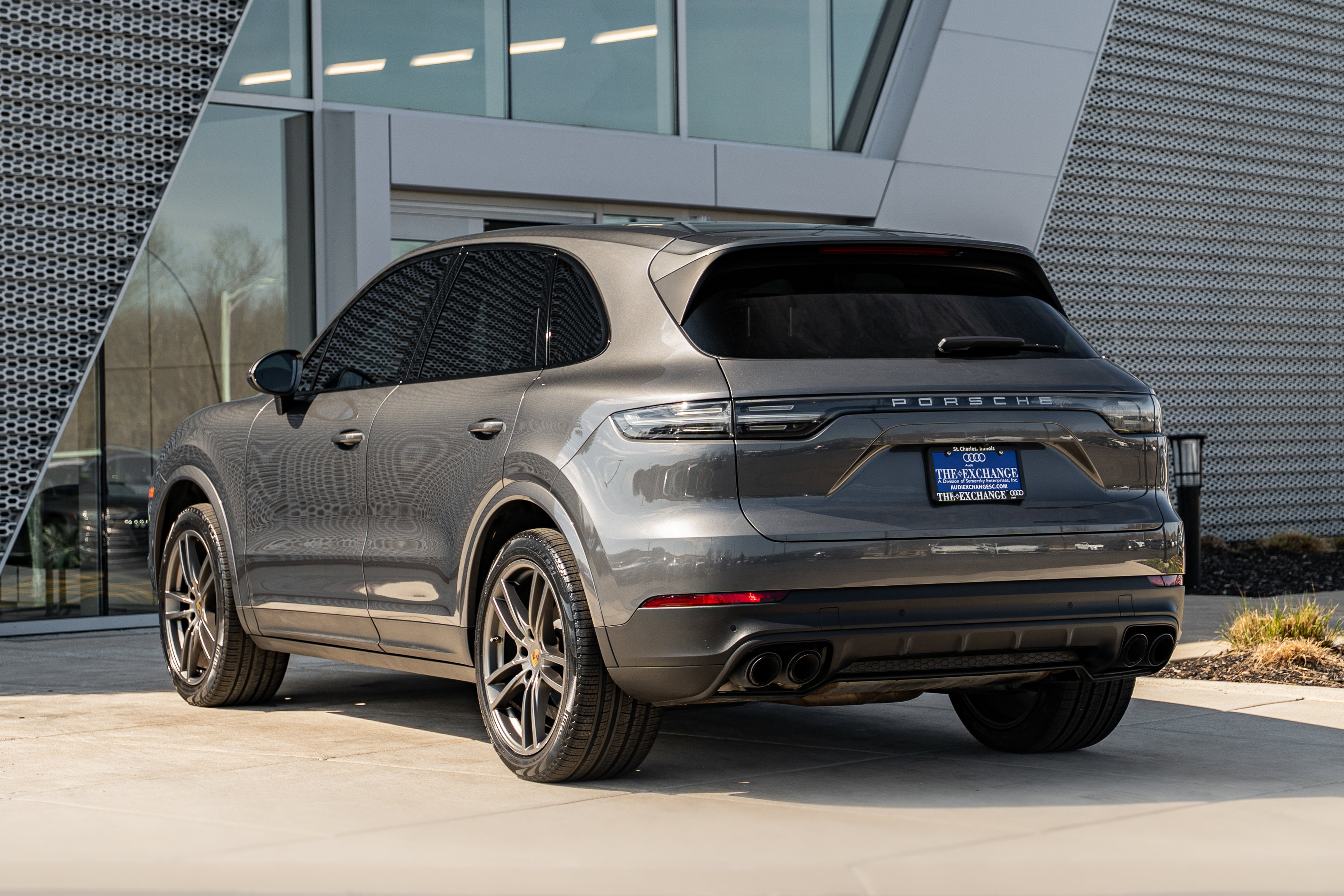 Used 2020 Porsche Cayenne image 5