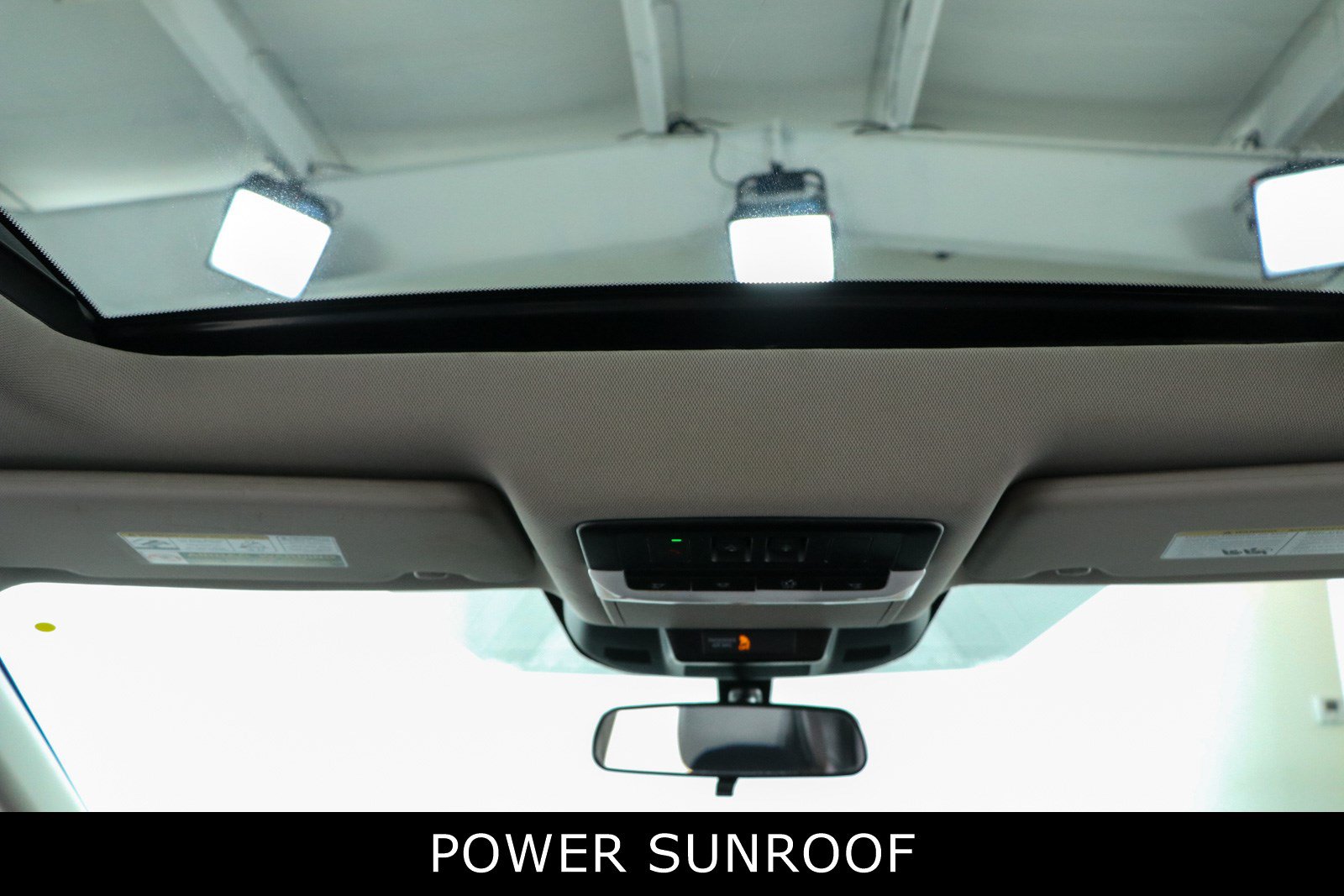 Used 2024 Nissan Rogue SV w/ SV Premium Package FWD image 21
