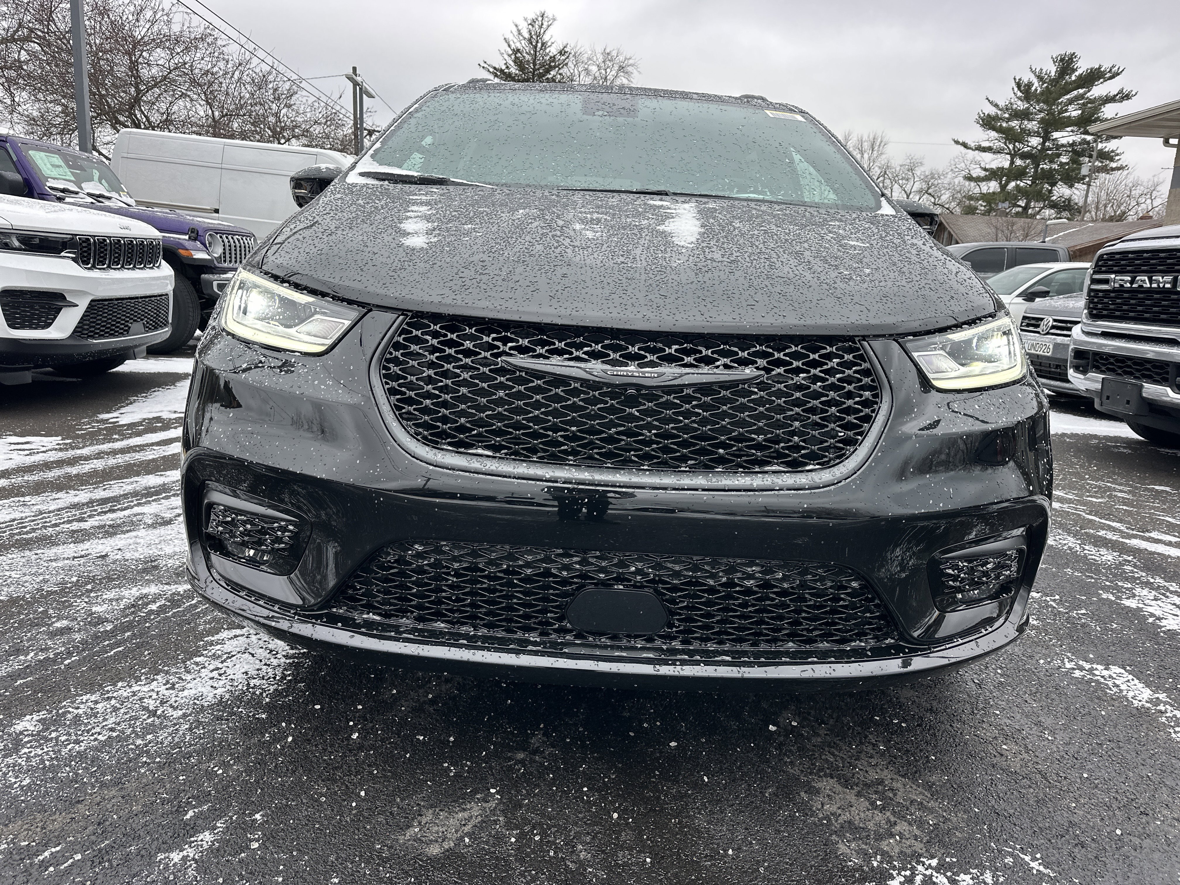 New 2026 Chrysler Pacifica Select image 19