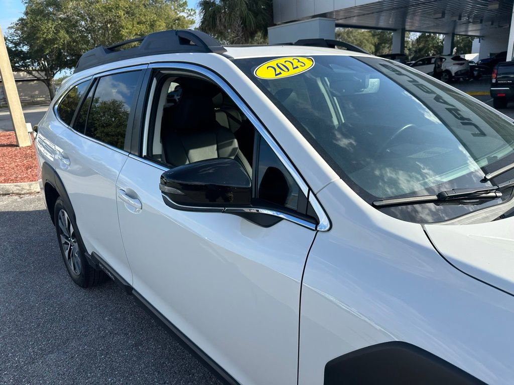 Used 2023 Subaru Outback Limited image 16