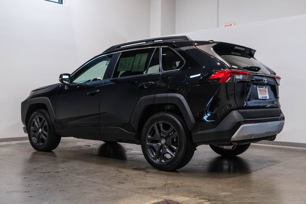 Used 2024 Toyota RAV4 Adventure AWD/4WD image 7