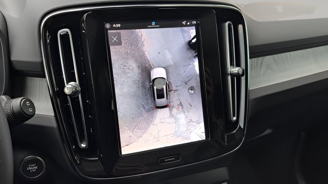 New 2026 Volvo XC40 B5 Plus w/ Protection Package Premier AWD/4WD image 13