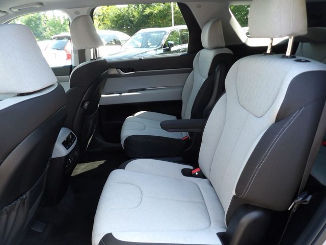 Certified 2022 Hyundai Palisade SEL w/ Convenience Package FWD image 16