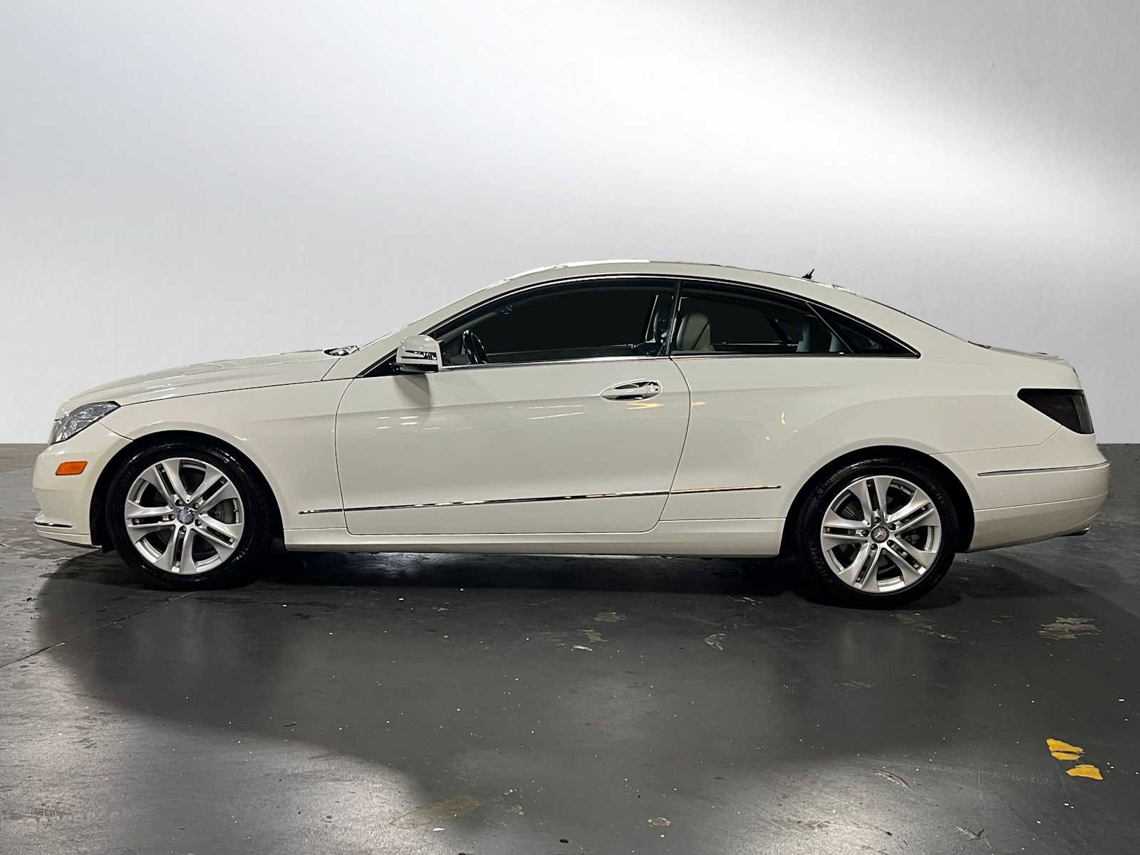 Used 2011 Mercedes-Benz E 350 Coupe image 6