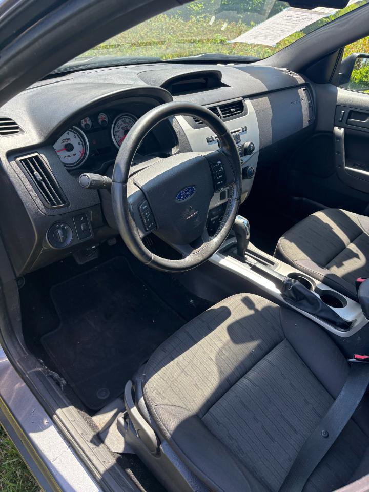 Used 2011 Ford Focus SE w/ 201A Rapid Spec Order Code FWD image 14