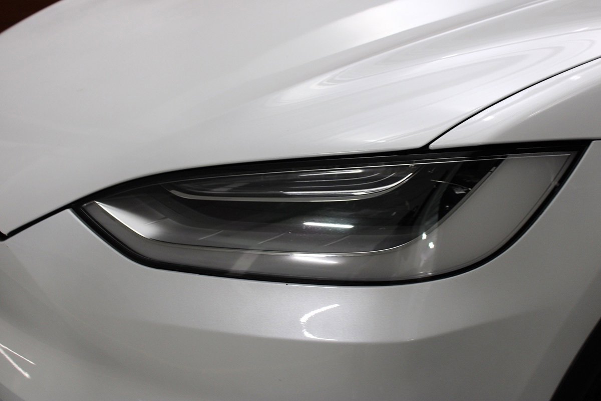 Used 2023 Tesla Model X 7 Seater AWD Driving Com 4 image 4