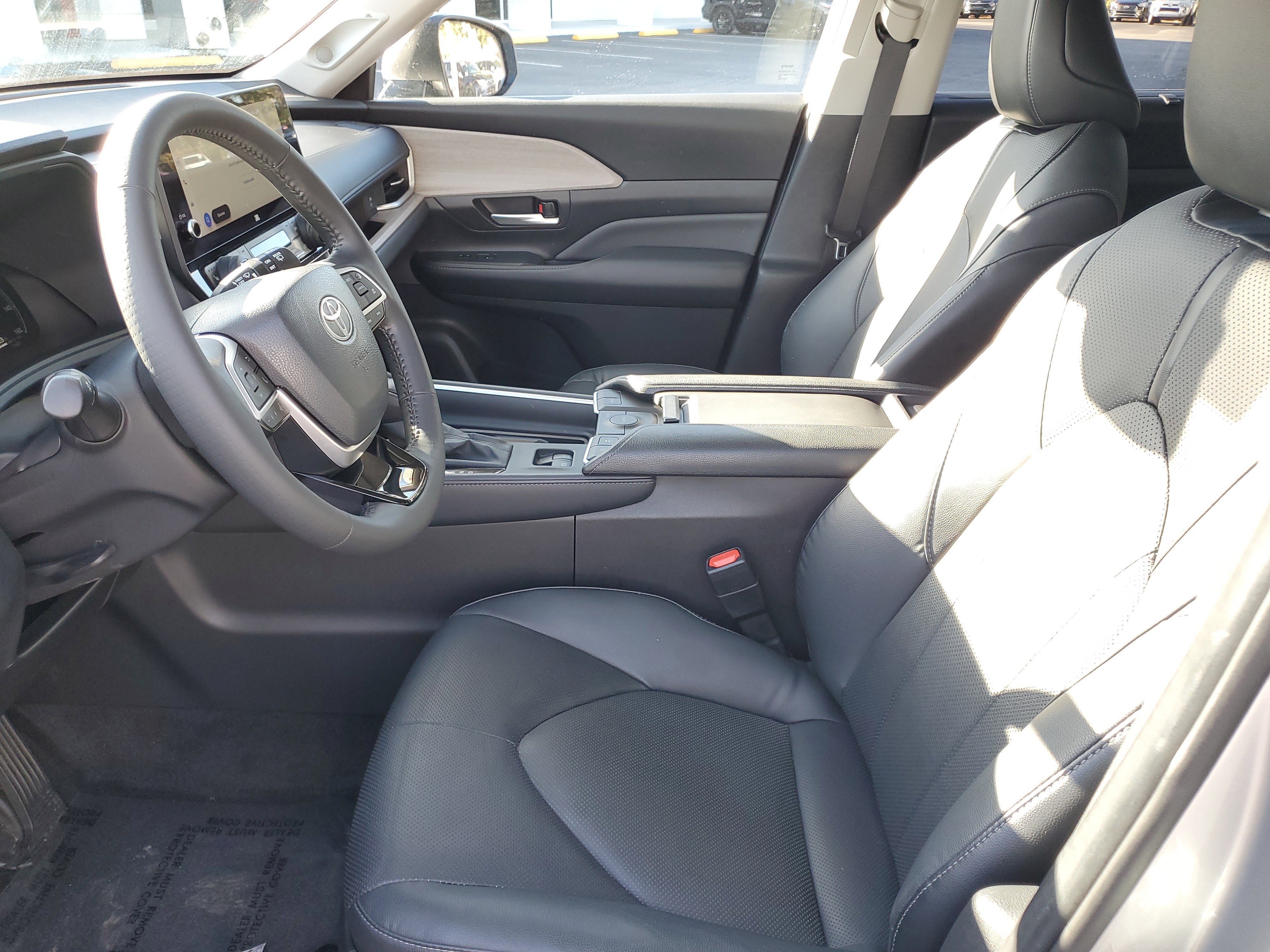 Certified 2024 Toyota Grand Highlander Limited image 18