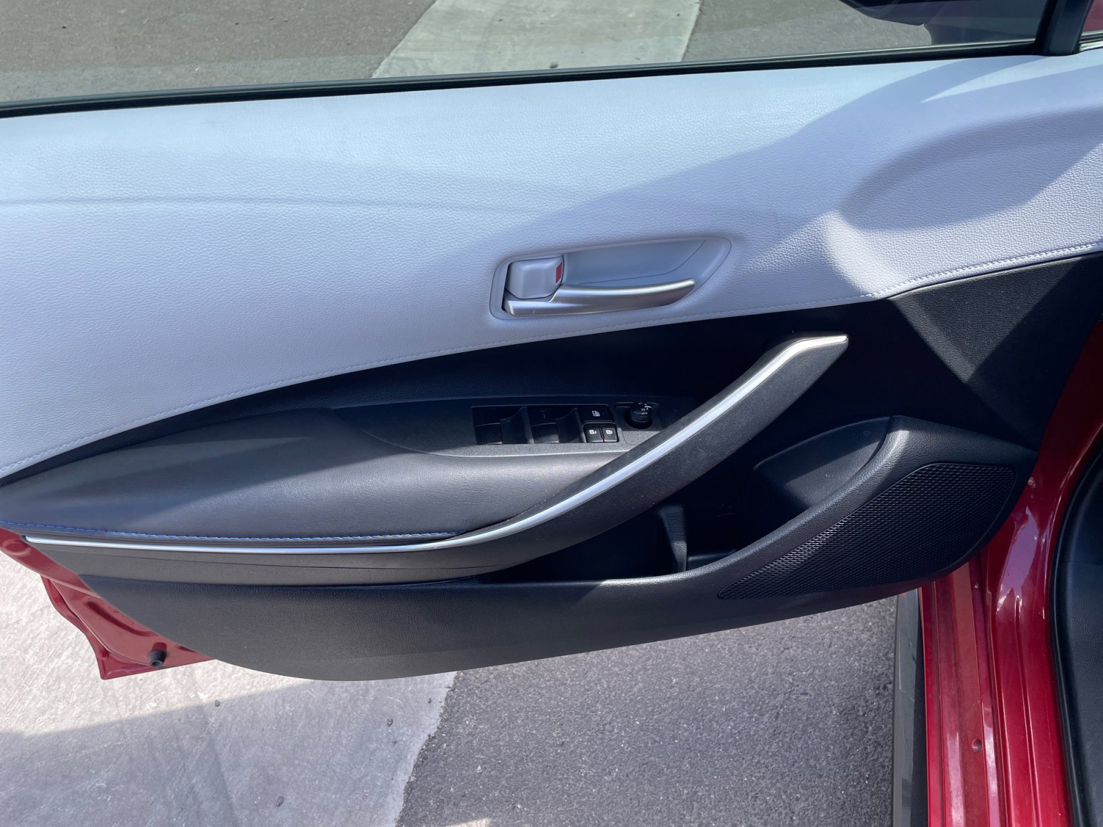 Used 2020 Toyota Corolla SE FWD image 13