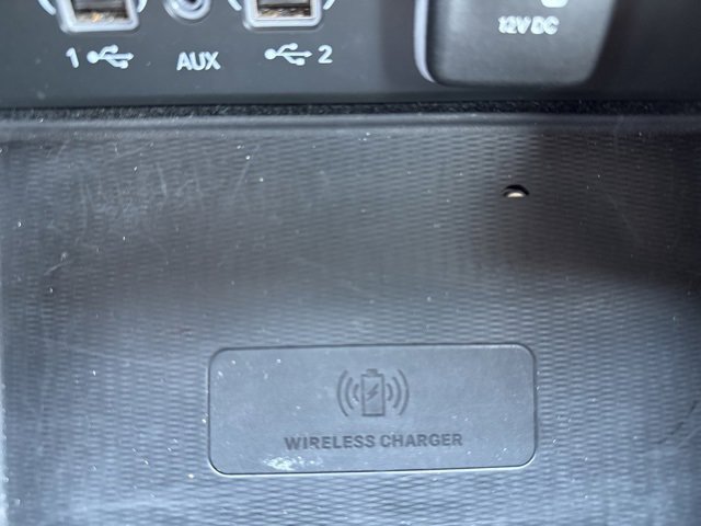 Used 2022 Jeep Grand Cherokee Overland w/ Luxury Tech Group IV image 30