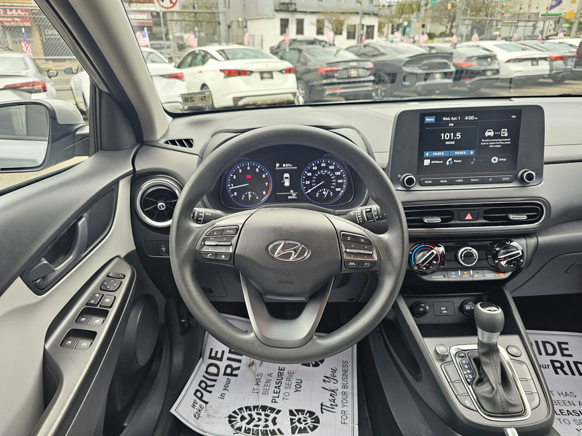 Used 2023 Hyundai Kona SEL AWD/4WD image 17