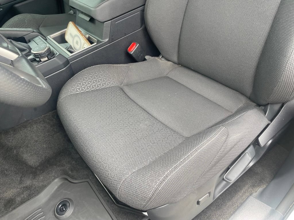 Used 2025 Toyota 4Runner SR5 AWD/4WD image 23
