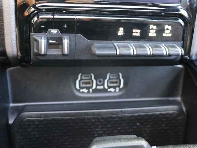 Used 2020 RAM 1500 Laramie w/ Sport Appearance Package AWD/4WD image 25