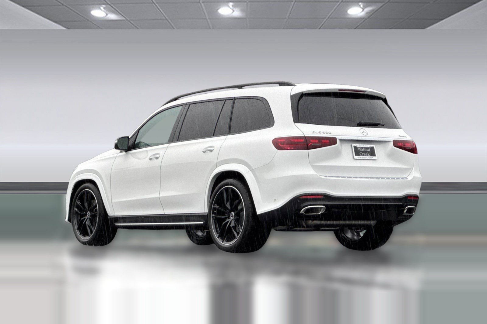 New 2026 Mercedes-Benz GLS 580 4MATIC image 3