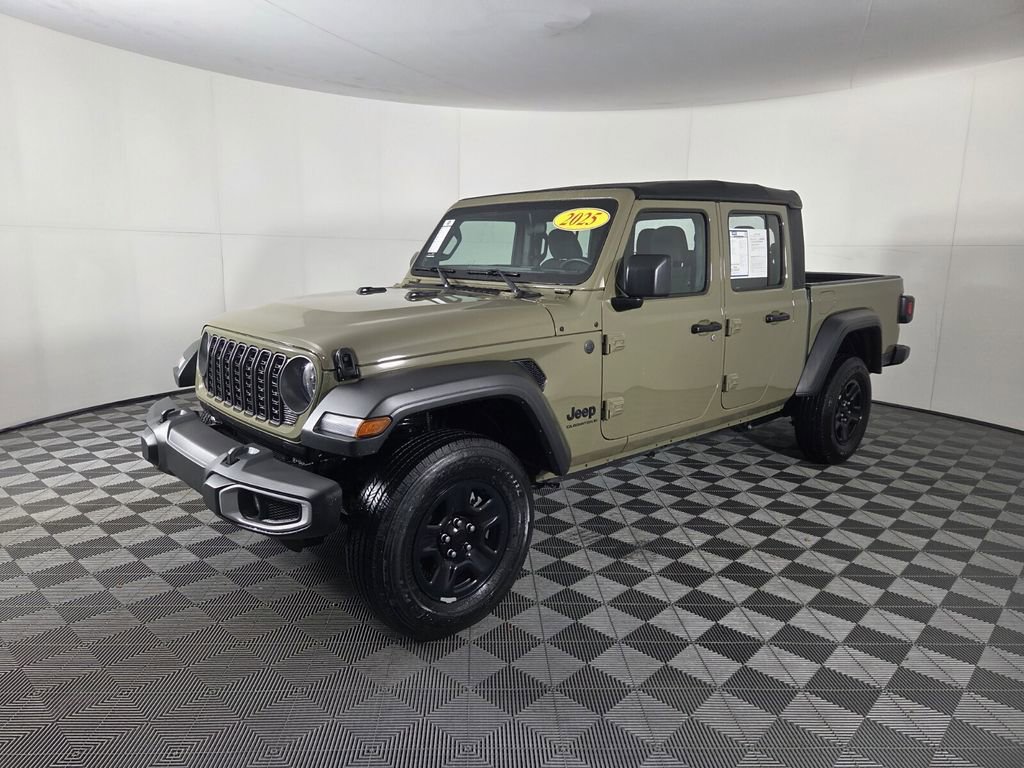Certified 2025 Jeep Gladiator Sport AWD/4WD image 4