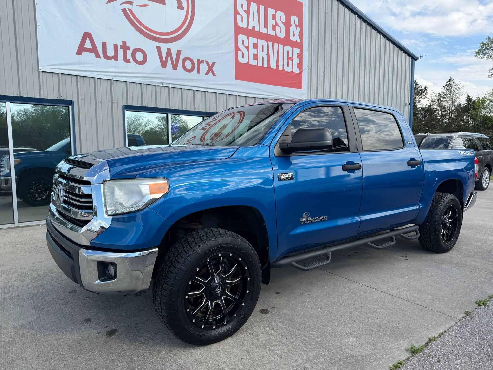 Used 2016 Toyota Tundra SR5 w/ TRD Off Road Package image 30