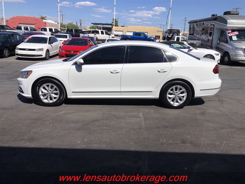 Used 2017 Volkswagen Passat 1.8T S FWD image 5