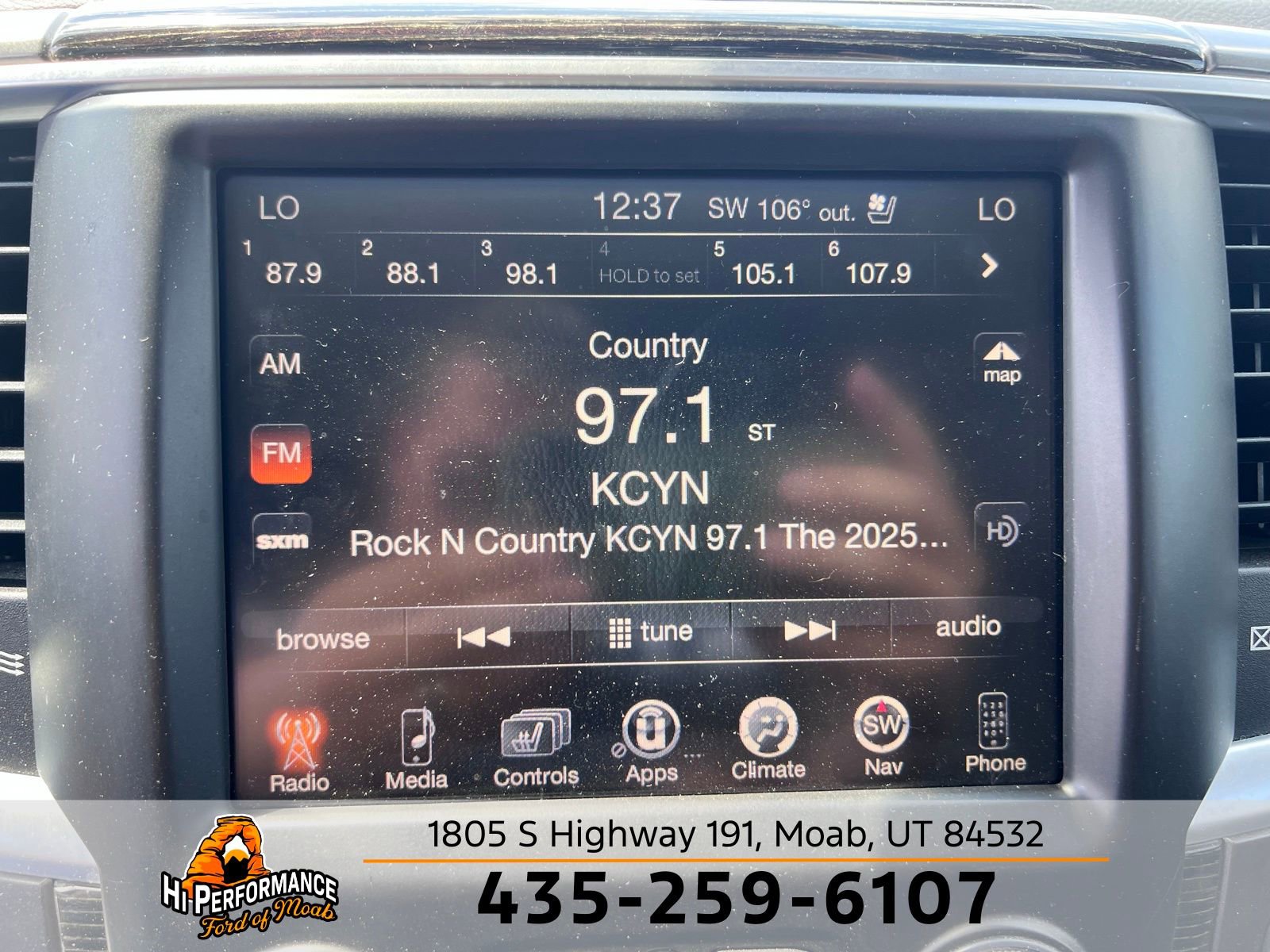 Used 2015 RAM 1500 Limited image 29